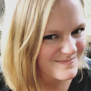 Meet your Posher, Jenn